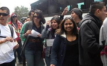 Puente students boarding a bus before University visit